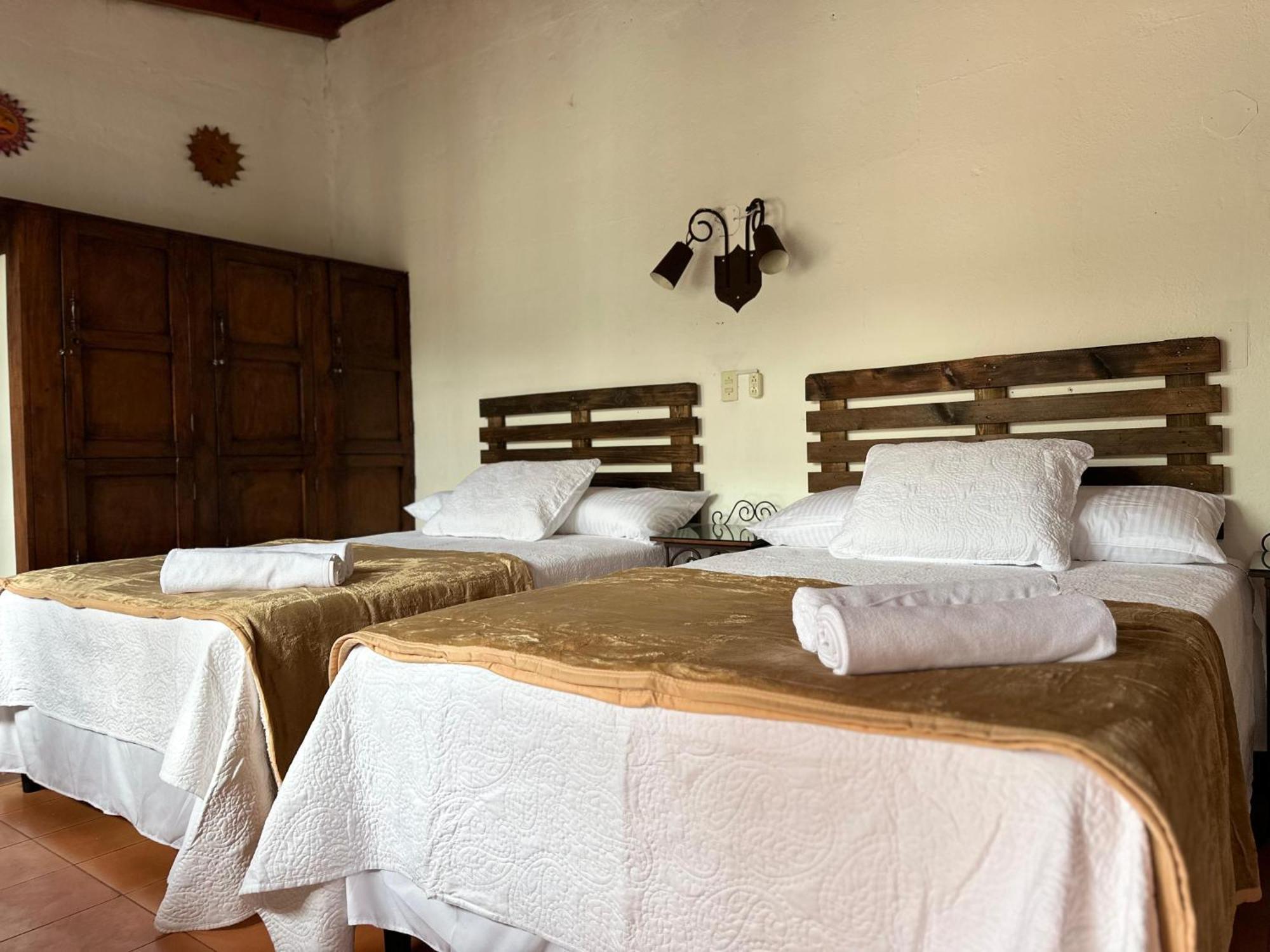 Hotel Casa Blanca Antigua Guatemala Exterior photo
